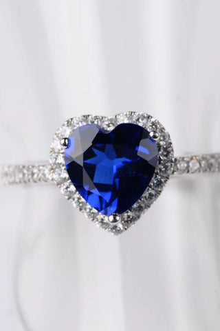 2 Carat Moissanite Heart-Shaped Side Stone Ring - Victoria Black LabelDebby fashion collection 